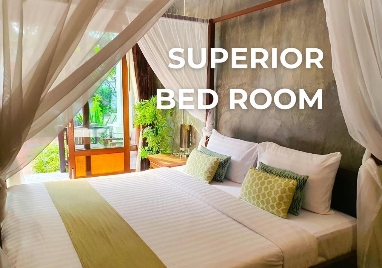 Vijit Nakorn Hotel Sisaket Extérieur photo
